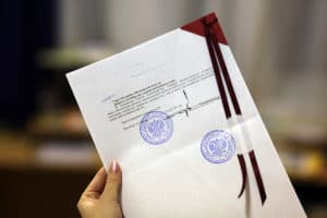 Перевод паспорта с нотариальным заверением и апостилем в Москве